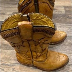 Bed Stu Shoes - Bed Stu Cowboy Boots Size 7.5 Bed Stu Shoes - Bed Stu Cowboy Boots Size 7.5